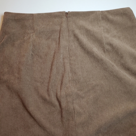 NWOT HALARA Brown Corduroy Skort Sz M - Picture 7 of 9